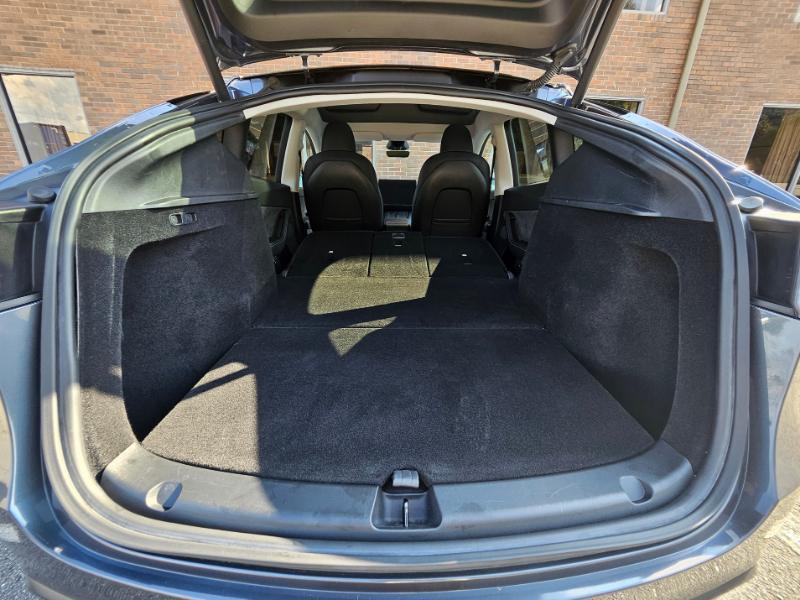 Tesla Model Y photo 73