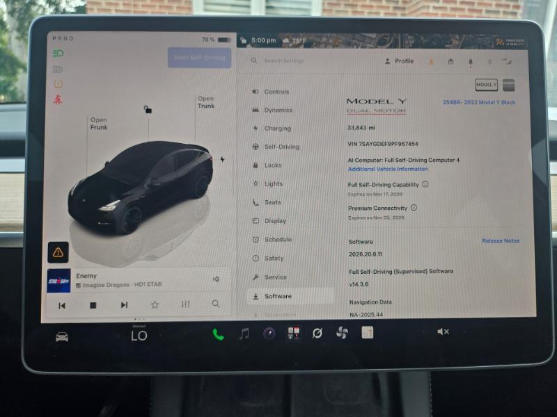 Tesla Model Y photo 2