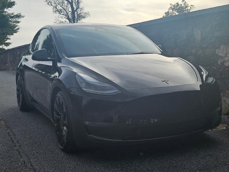 Tesla Model Y photo 12
