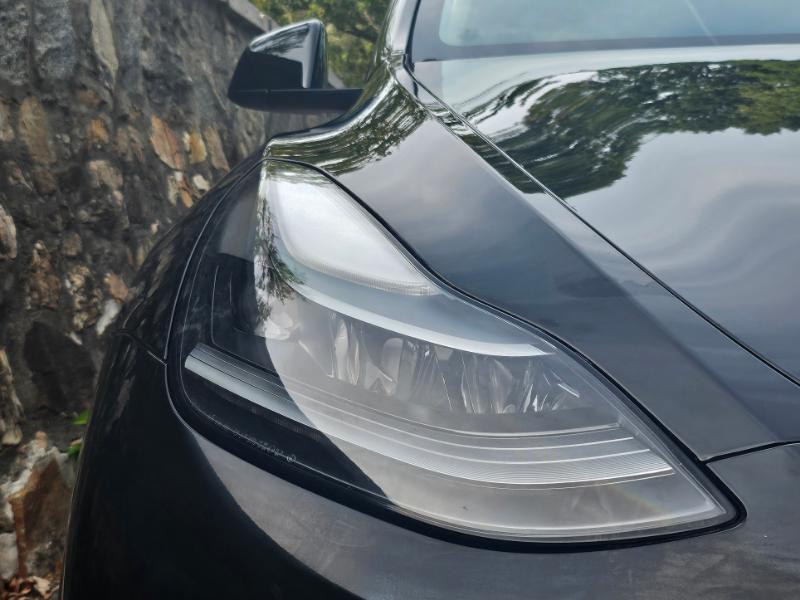 Tesla Model Y photo 26