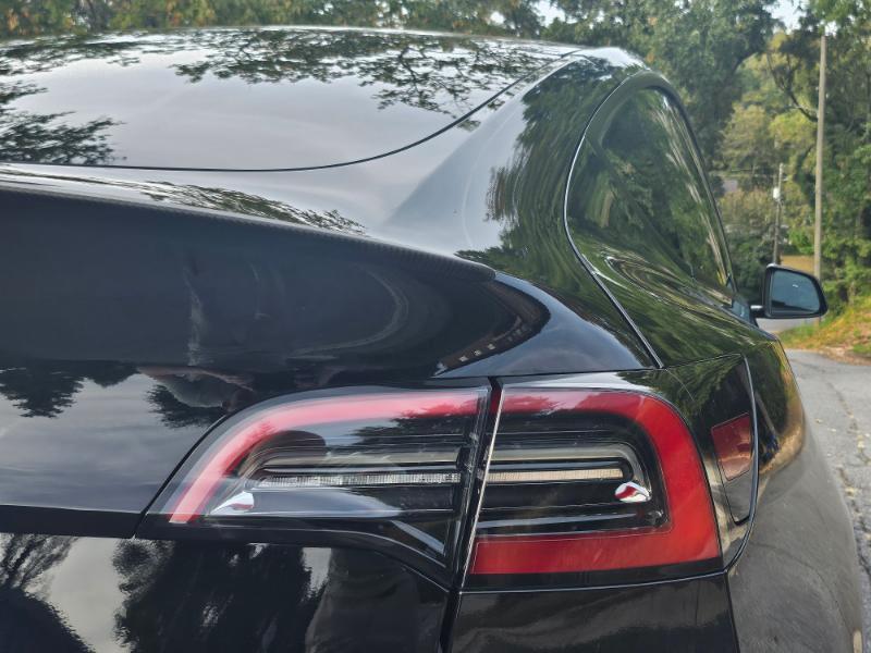 Tesla Model Y photo 31