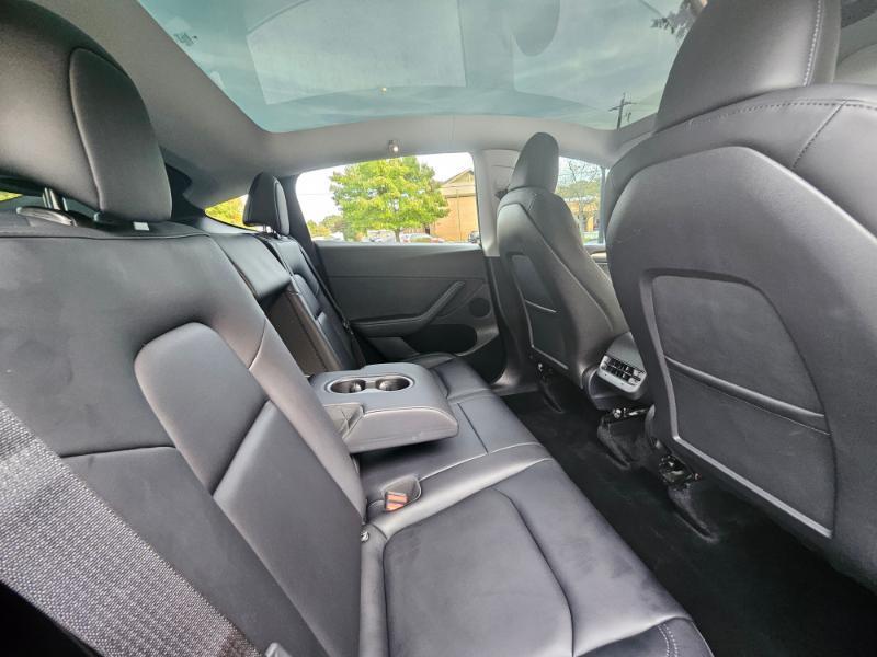 Tesla Model Y photo 67