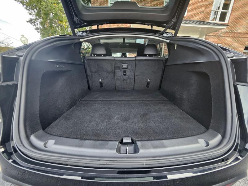 Tesla Model Y photo 71
