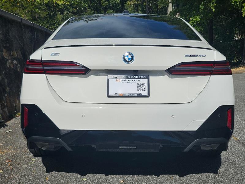 BMW i5 photo 7