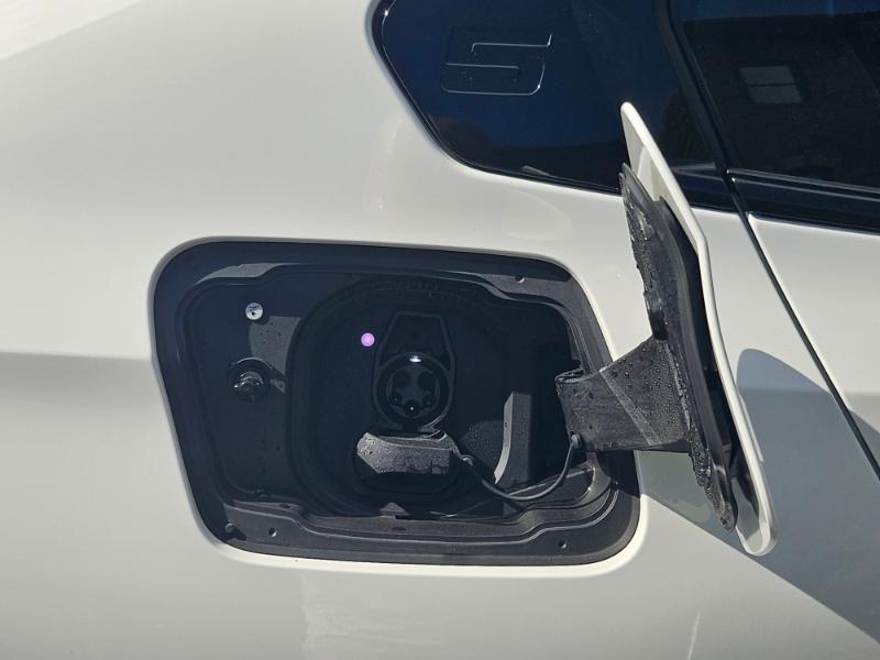 BMW i5 photo 29
