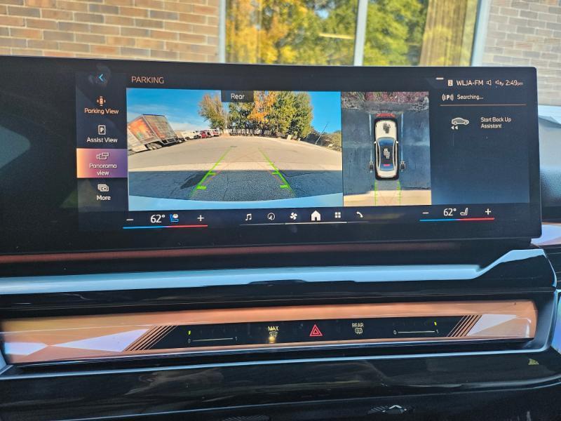 BMW i5 photo 52