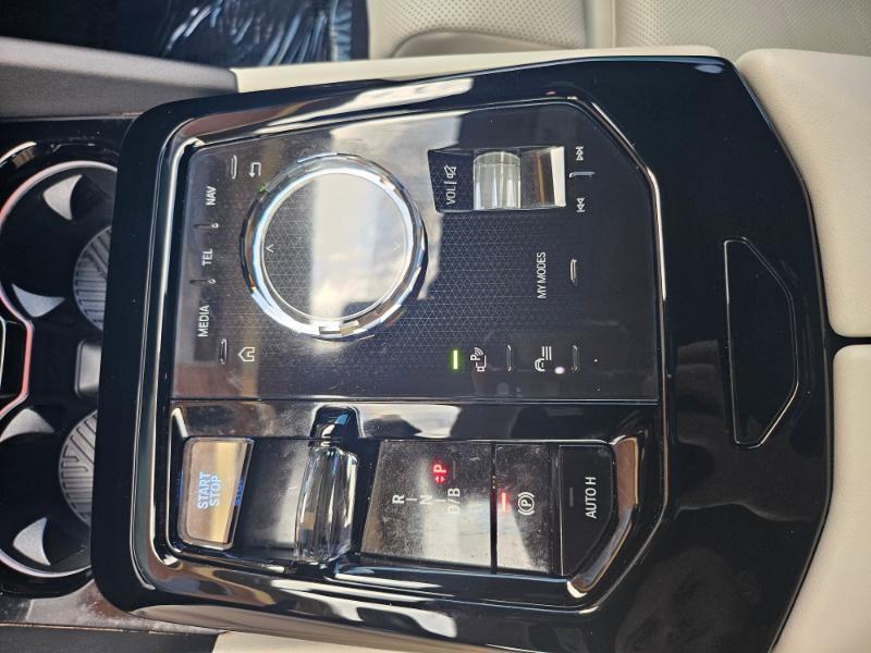 BMW i5 photo 55