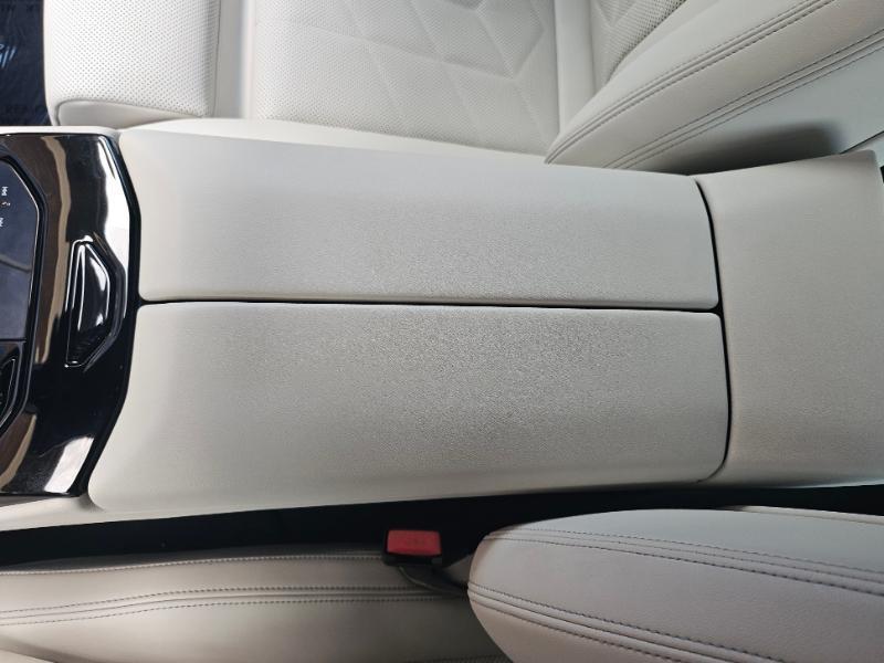 BMW i5 photo 56