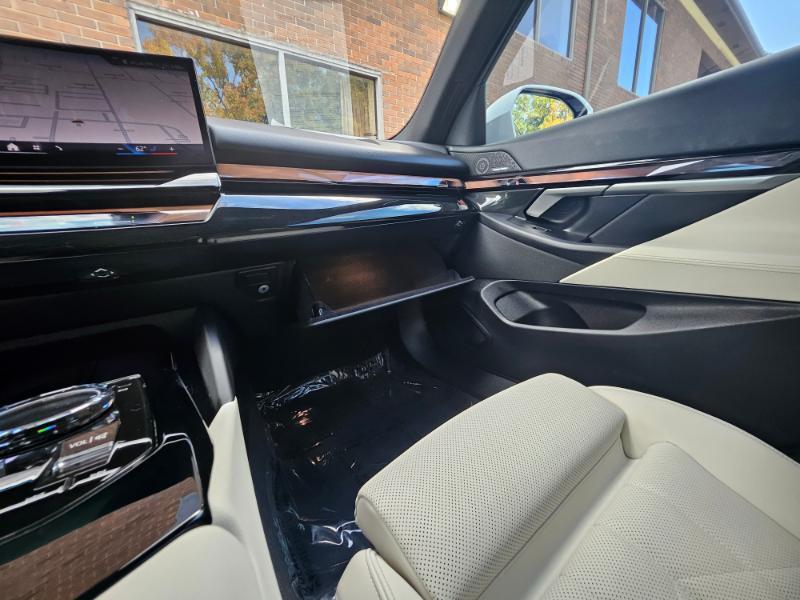 BMW i5 photo 60
