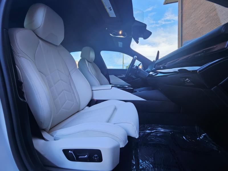 BMW i5 photo 63