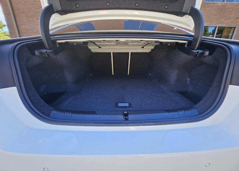 BMW i5 photo 77