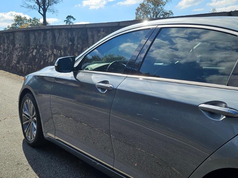 Genesis G80 photo 21