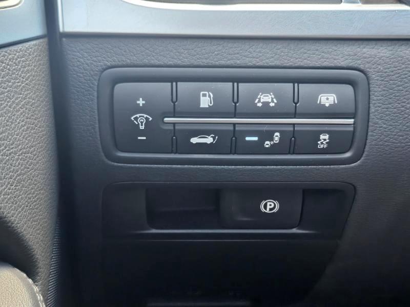 Genesis G80 photo 37