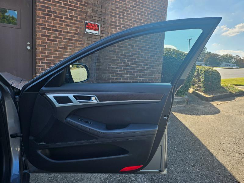 Genesis G80 photo 65