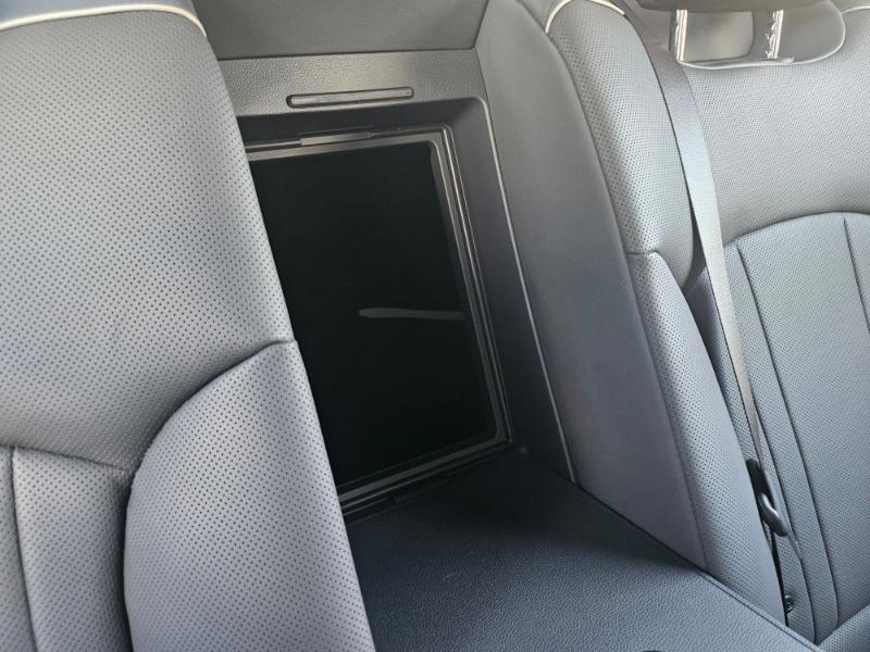 Genesis G80 photo 74