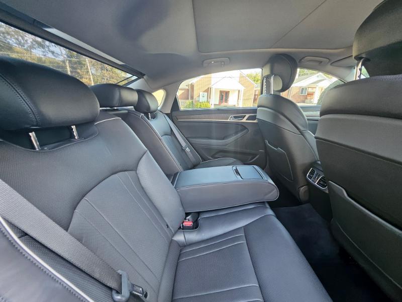 Genesis G80 photo 75