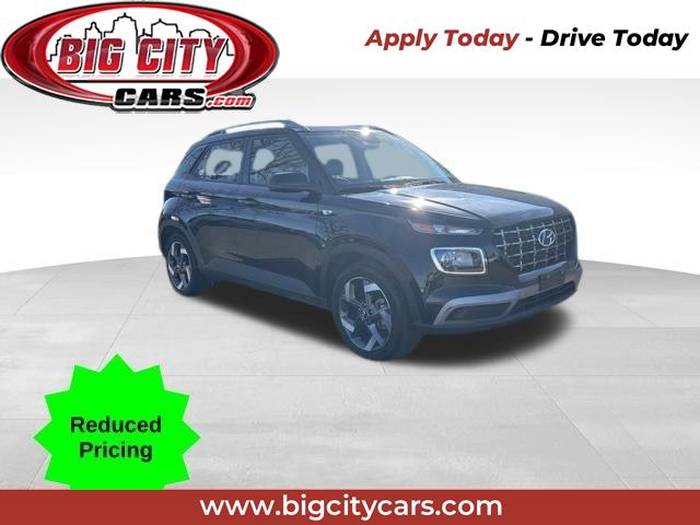 2024 Hyundai Venue SEL's photo