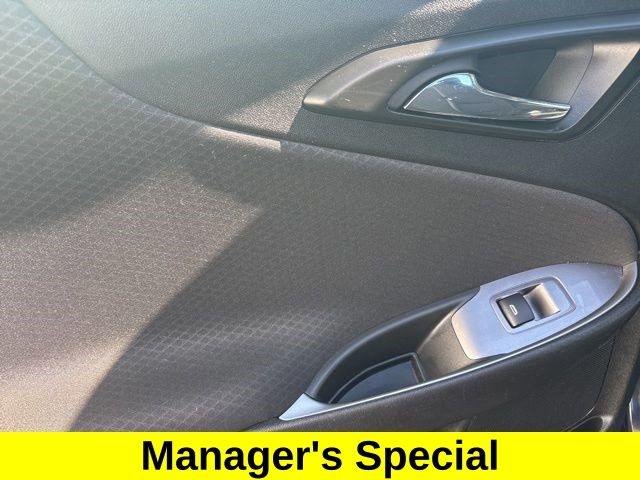 Chevrolet Malibu  2023