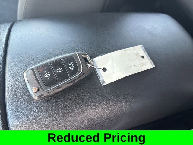 Hyundai Santa Fe SE 2021