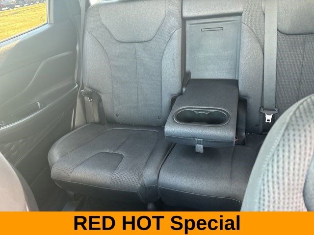 Hyundai Santa Fe SE 2021