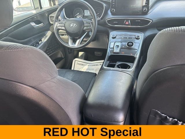 Hyundai Santa Fe SE 2021