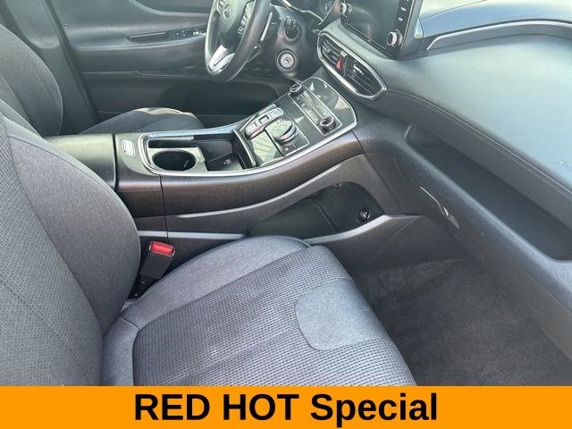 Hyundai Santa Fe SE 2021