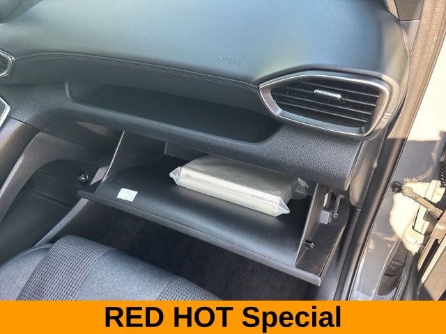 Hyundai Santa Fe SE 2021