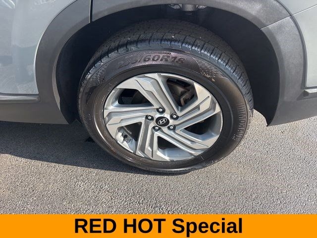 Hyundai Santa Fe SE 2021