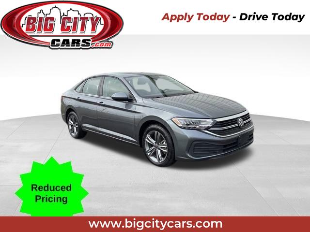 2024 Volkswagen Jetta SE's photo