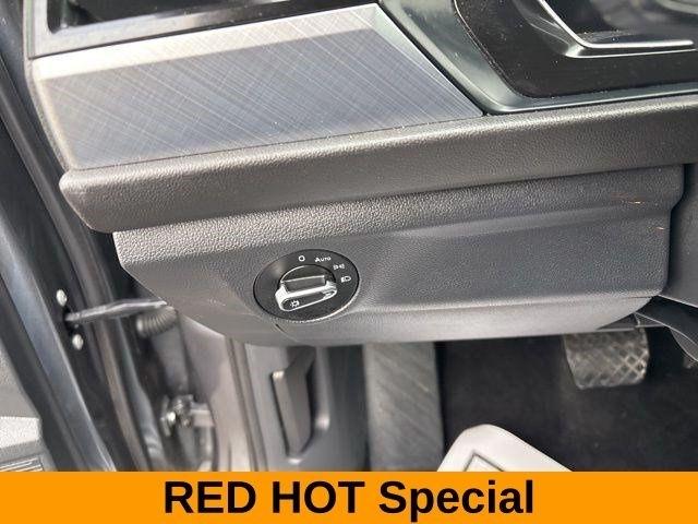 Volkswagen Jetta  2024