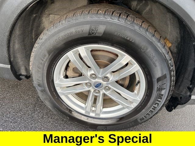 Ford Explorer XLT 4WD 2021