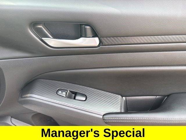 Nissan Altima 2.5 SV 2024