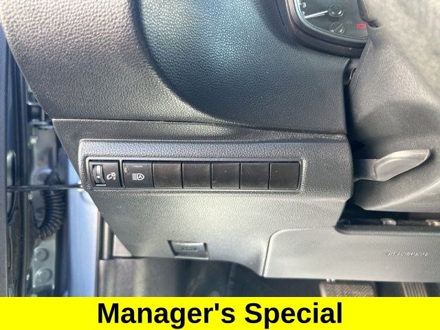 Toyota Corolla LE 2022