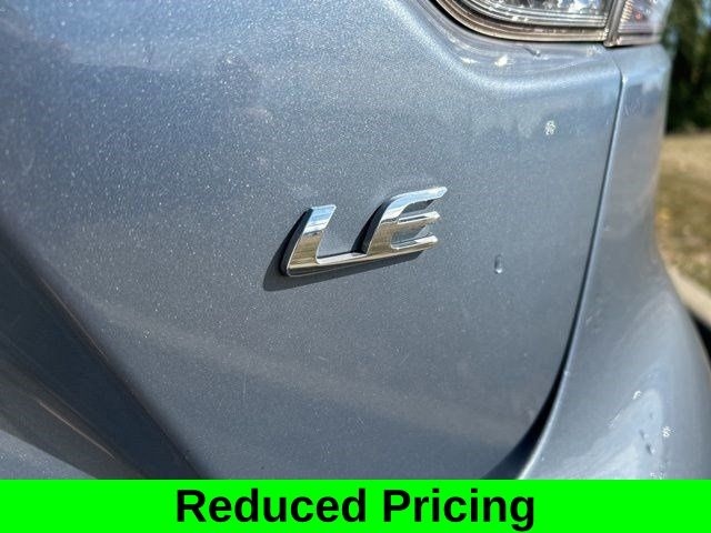 Toyota Corolla LE 2022