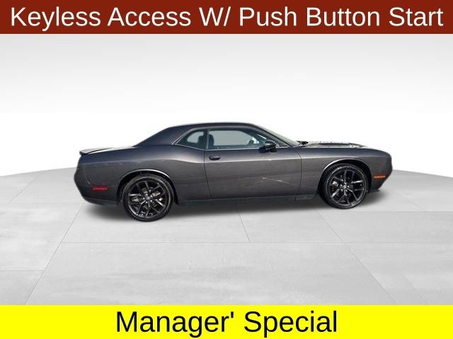Dodge Challenger SXT 2022