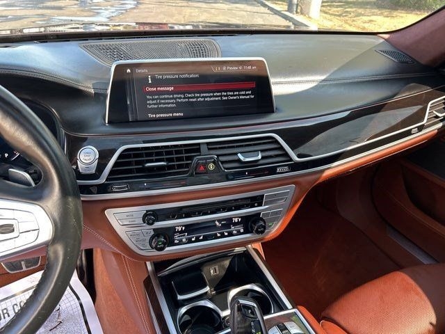 BMW 7-Series  2019 BMW 7-Series  2019