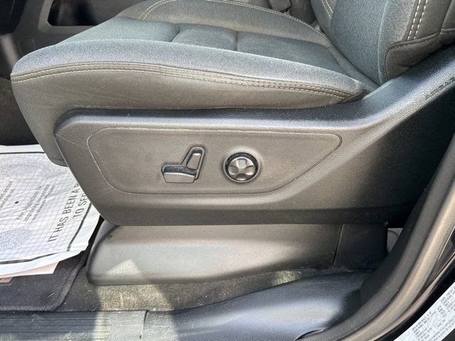 RAM 1500 Big Horn Crew Cab SWB 4WD 2021 RAM 1500 Big Horn Crew Cab SWB 4WD 2021