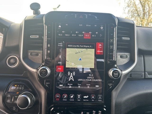 RAM 1500 Big Horn Crew Cab SWB 4WD 2021 RAM 1500 Big Horn Crew Cab SWB 4WD 2021