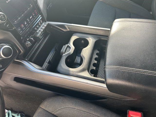 RAM 1500 Big Horn Crew Cab SWB 4WD 2021 RAM 1500 Big Horn Crew Cab SWB 4WD 2021