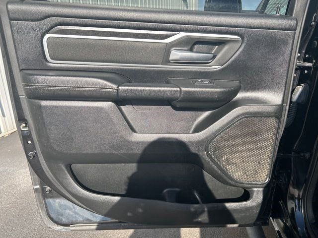 RAM 1500 Big Horn Crew Cab SWB 4WD 2021 RAM 1500 Big Horn Crew Cab SWB 4WD 2021