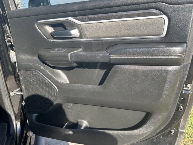 RAM 1500 Big Horn Crew Cab SWB 4WD 2021 RAM 1500 Big Horn Crew Cab SWB 4WD 2021