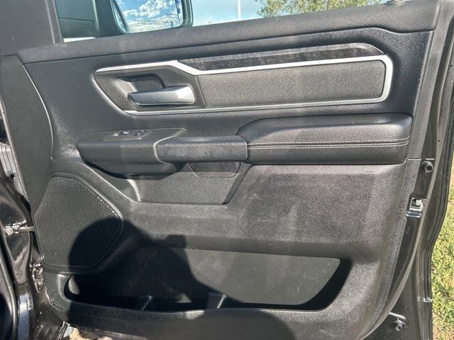 RAM 1500 Big Horn Crew Cab SWB 4WD 2021 RAM 1500 Big Horn Crew Cab SWB 4WD 2021