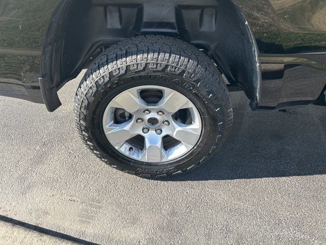 RAM 1500 Big Horn Crew Cab SWB 4WD 2021 RAM 1500 Big Horn Crew Cab SWB 4WD 2021
