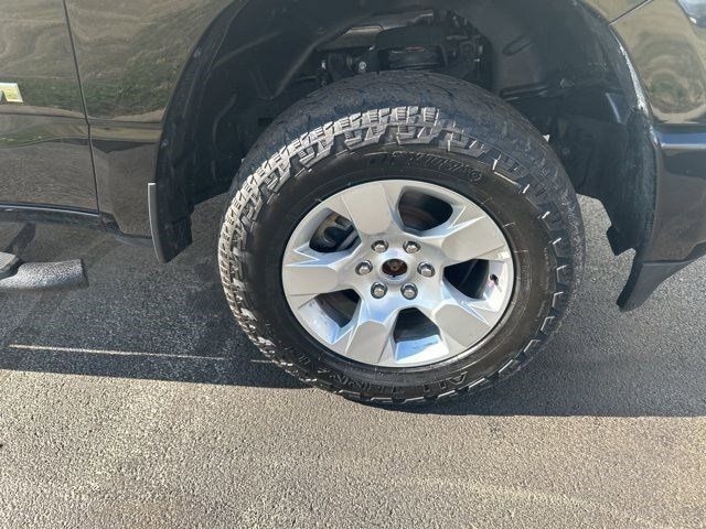 RAM 1500 Big Horn Crew Cab SWB 4WD 2021 RAM 1500 Big Horn Crew Cab SWB 4WD 2021