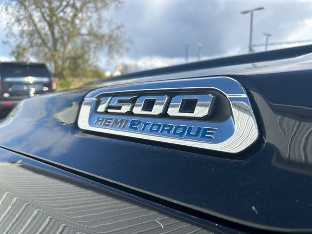 RAM 1500 Big Horn Crew Cab SWB 4WD 2021 RAM 1500 Big Horn Crew Cab SWB 4WD 2021