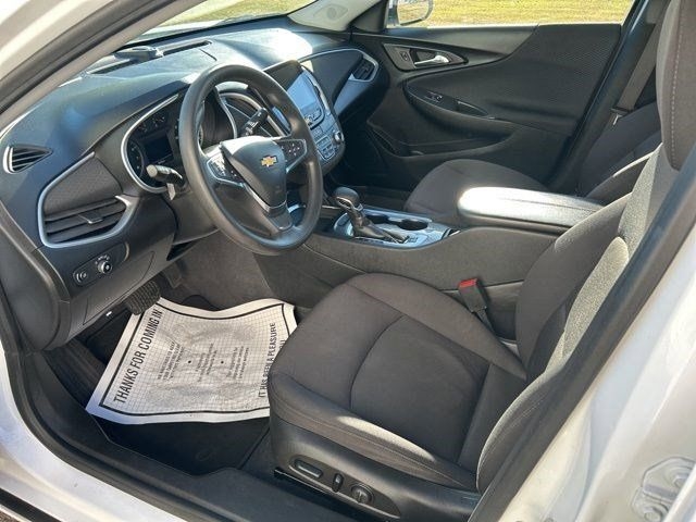 Chevrolet Malibu  2023