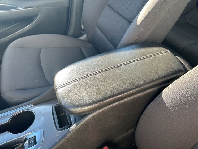 Chevrolet Malibu  2023