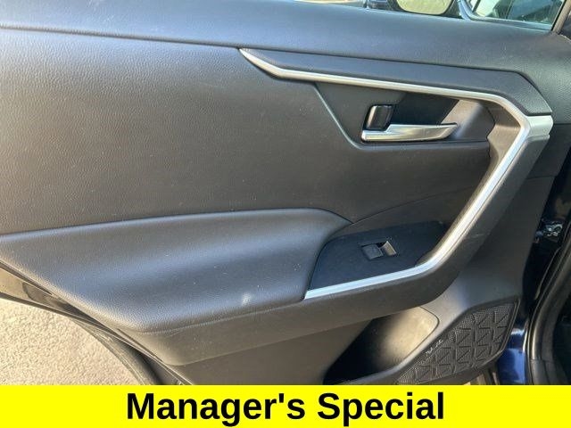 Toyota RAV4 XLE AWD 2022