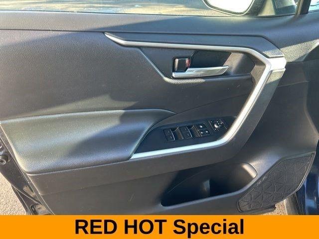 Toyota RAV4 XLE AWD 2022