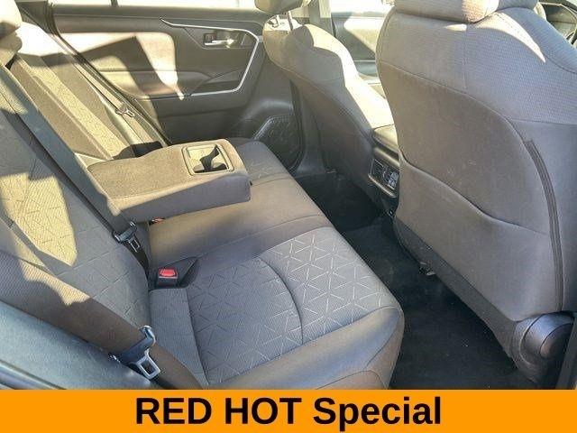 Toyota RAV4 XLE AWD 2022